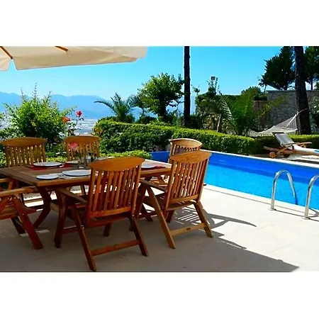 Islamlar Sleeps 10 Pool Air Con Wifi Islamlar (Mediterranean)
